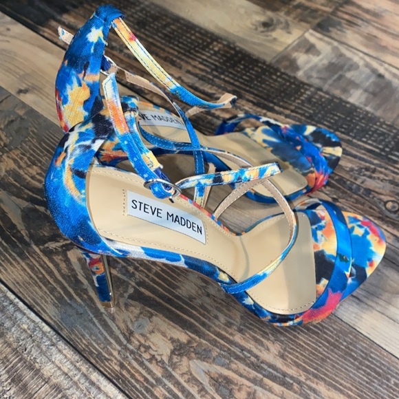 Steve Madden Strappy Floral heels size 7.5 - Picture 3 of 4